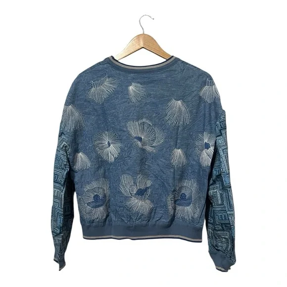 Conditions Apply Women's Embroidered Top Size Medium Blue Long Sleeves - Picture 3 of 5